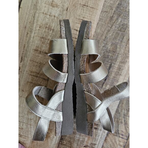 Naot Kayla Size 42 Sandals Rose Gold Metallic Leather Wedge Strappy Slingback - Picture 7 of 9